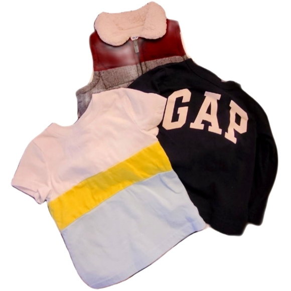 Lot of 3 |👶 12 to 18 Month Unisex Baby Bundle Tops - Gap, Old Navy, Cat & Jack - Picture 1 of 9
